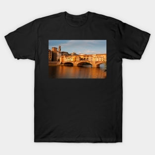 Bridge across the river Arno Florence T-Shirt